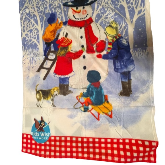 Kids Wish Network Fleece Throw Blanket Kids Building a Snowman 32” x 50” - Picture 4 of 7